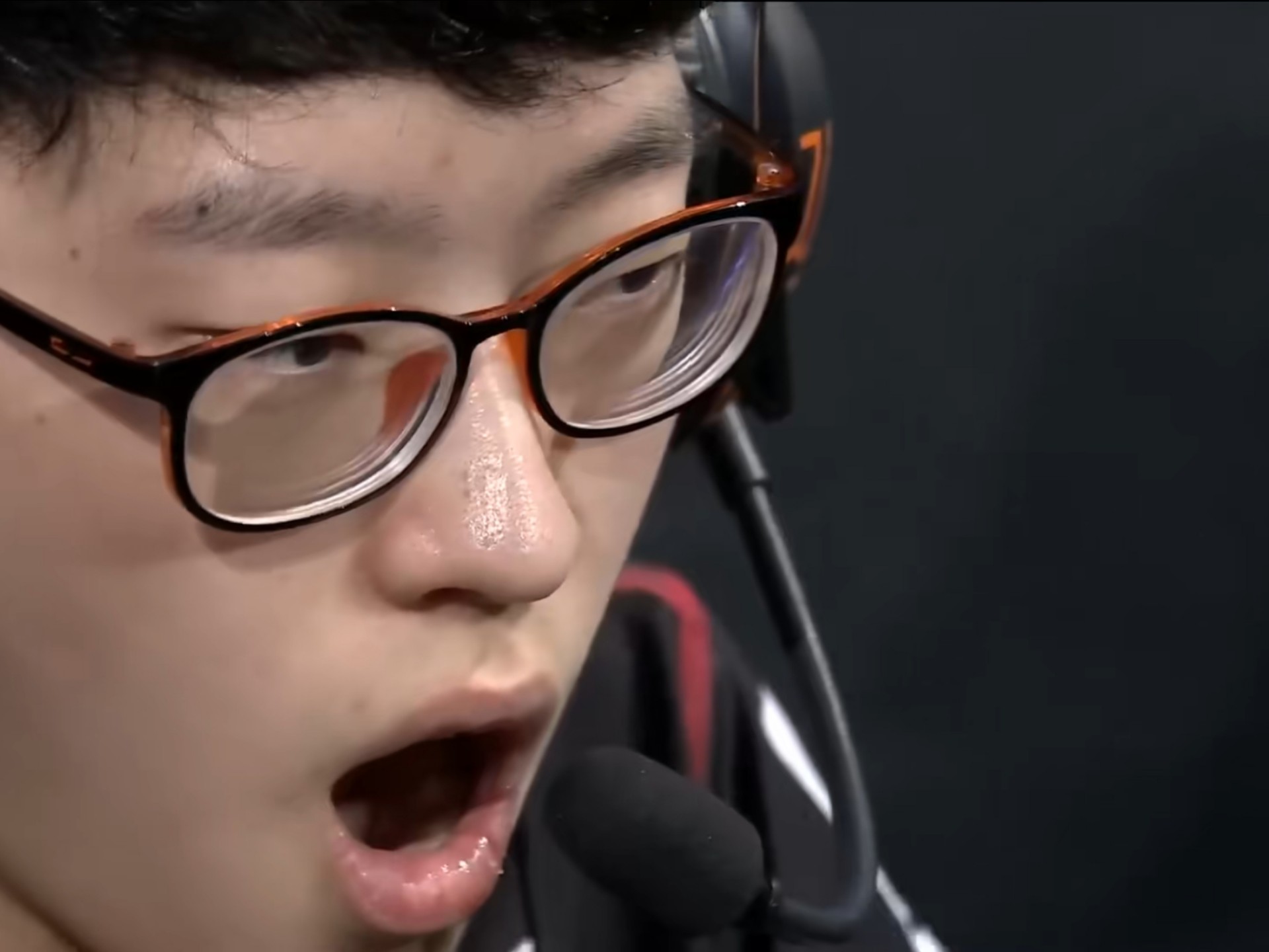 开云体育-G2引发争议！，Scout官方宣布最后时刻胜出新规上演精彩一战(81192事件对中美军事交流的影响)