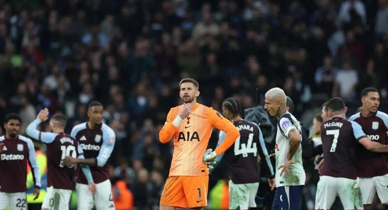 阿森纳训练开放日,今夜门线救险引欢呼,法甲在即,赛季目标并未改变 阿森纳训练开放日,今夜门线救险引欢呼,法甲在即,赛季目标并未改变