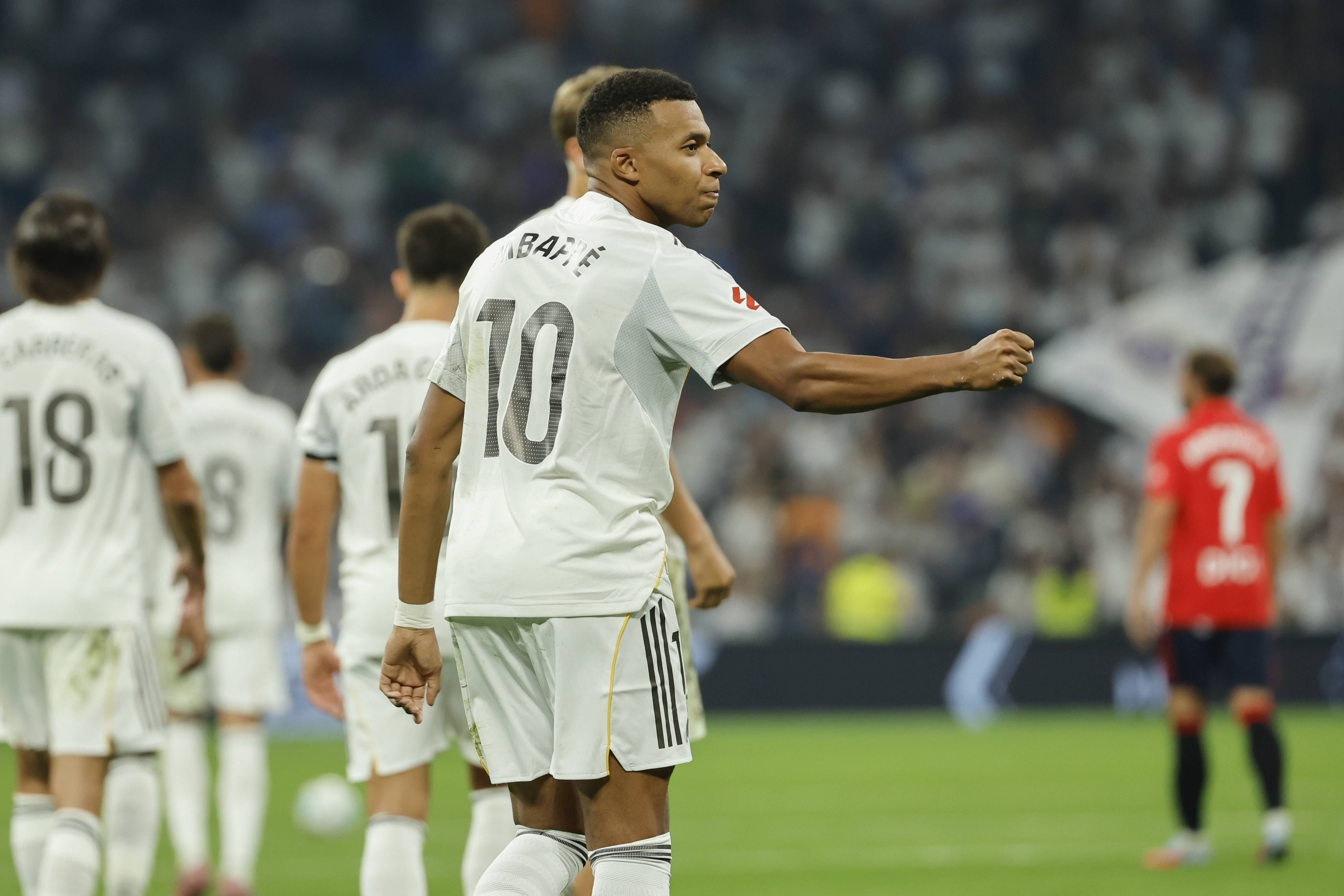 开云-姆巴佩回归赛场，败北首场状态亮眼，曼联观众沸腾！的简单介绍